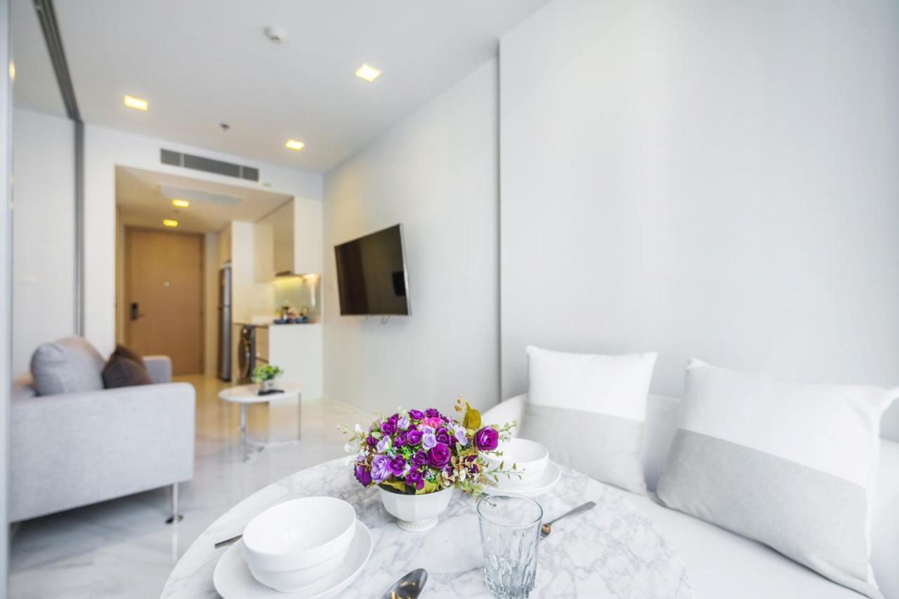 Hyde Sukhumvit 11 By Favstay Bangkok Exterior photo